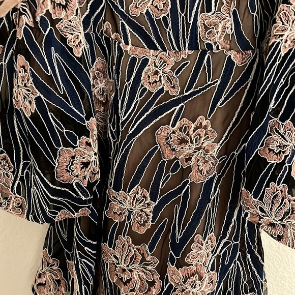 Elliatt dress - Picture 5 of 9